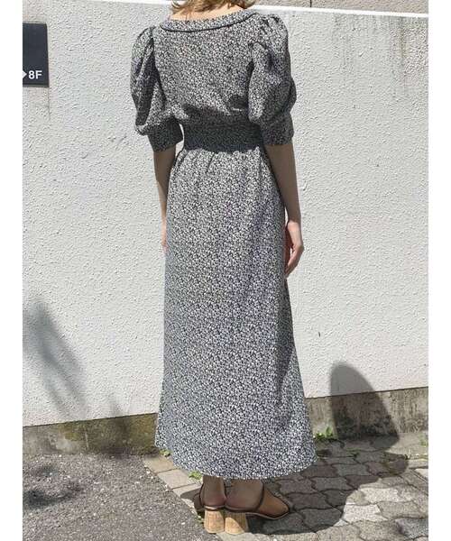 dazzlin(ダズリン)の「フラワーパワショルギャザーワンピース(ワンピース・レディース・ブラック/レッド・SMALL/MEDIUM)」の13枚目の写真