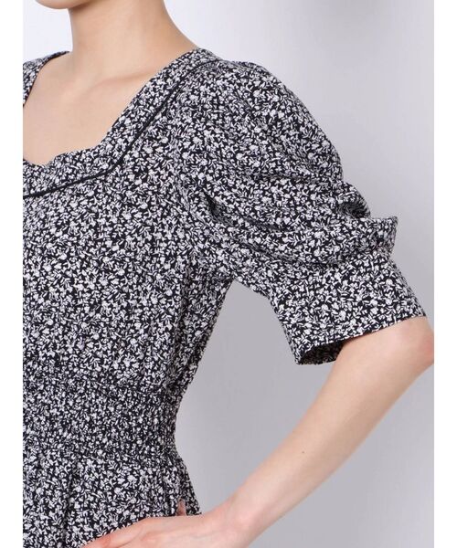 dazzlin(ダズリン)の「フラワーパワショルギャザーワンピース(ワンピース・レディース・ブラック/レッド・SMALL/MEDIUM)」の20枚目の写真