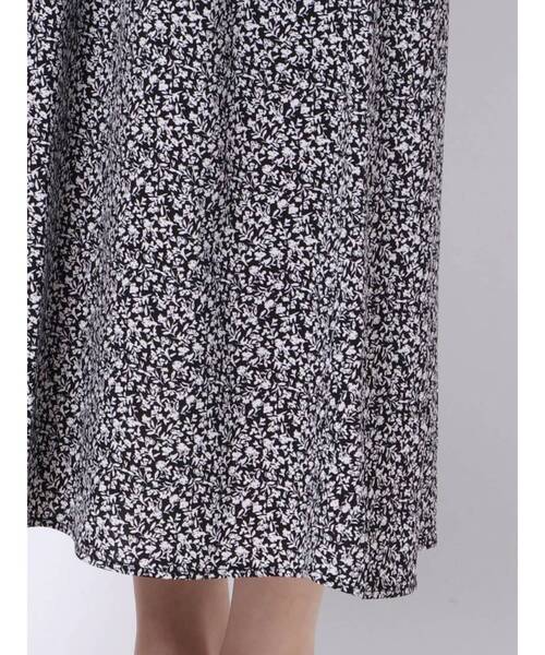 dazzlin(ダズリン)の「フラワーパワショルギャザーワンピース(ワンピース・レディース・ブラック/レッド・SMALL/MEDIUM)」の21枚目の写真