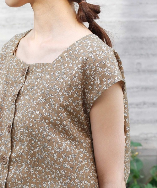 Crisp（クリスプ）の「フラワーフレンチブラウス（シャツ/ブラウス・レディース・ブルー/ブラウン・FREE）」の5枚目の写真