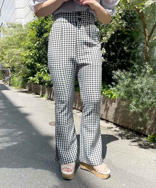MAJESTIC LEGON(マジェスティックレゴン)の「ギンガムスリムパンツ(その他パンツ・レディース・ブラック系その他/ベージュ系その他2/ピンク系その他2・SMALL/MEDIUM)」の13枚目の写真