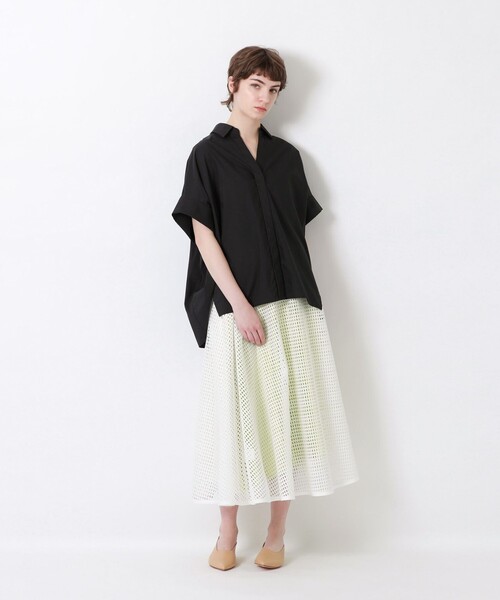 LOVELESS（ラブレス）の「バックプリーツオフショルシャツ（シャツ/ブラウス・レディース・ブラック/オフホワイト/ベージュ系その他・36）」の6枚目の写真