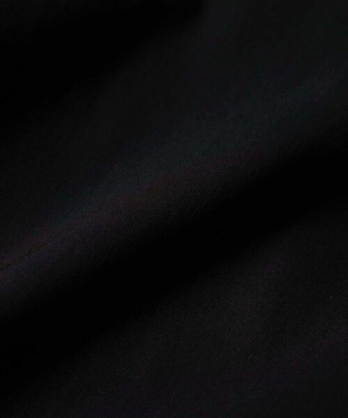 LOVELESS（ラブレス）の「バックプリーツオフショルシャツ（シャツ/ブラウス・レディース・ブラック/オフホワイト/ベージュ系その他・36）」の21枚目の写真