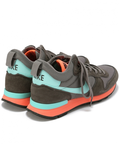 NIKE（ナイキ）の「ナイキ/NIKE インターナショナリストMID（スニーカー・レディース・ブラック/グレー・23.5cm/25cm/24.5cm/22.5cm/24cm/23cm）」の6枚目の写真