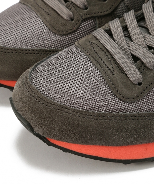 NIKE（ナイキ）の「ナイキ/NIKE インターナショナリストMID（スニーカー・レディース・ブラック/グレー・23.5cm/25cm/24.5cm/22.5cm/24cm/23cm）」の7枚目の写真