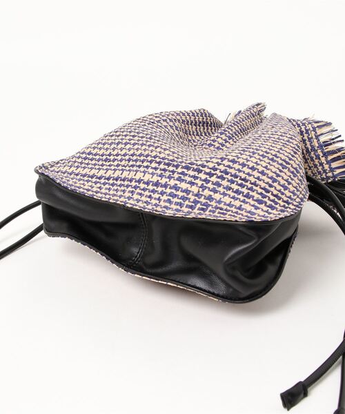 Te chichi（テチチ）の「マダガスカルラフィアチェックミニ巾着（かごバッグ・レディース・レッド/ネイビー・ﾌﾘ-）」の7枚目の写真