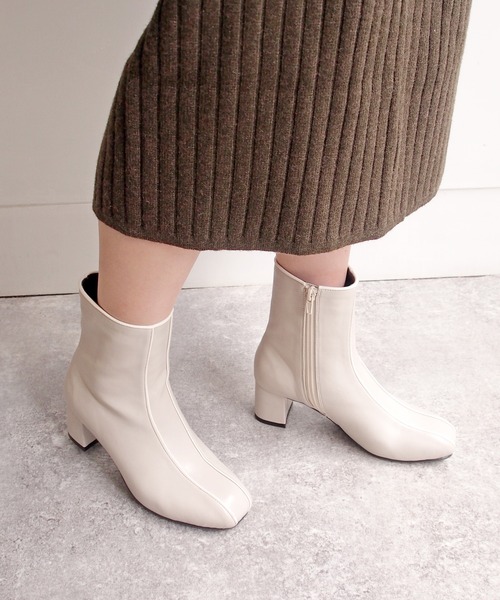 byあしながおじさん(バイアシナガオジサン)の「センターラインショートブーツ -8890775(ブーツ・レディース・ブラウン/アイボリー/ブラック/キャメル・23.0cm/24.0cm/24.5cm/23.5cm/22.5cm)」の15枚目の写真