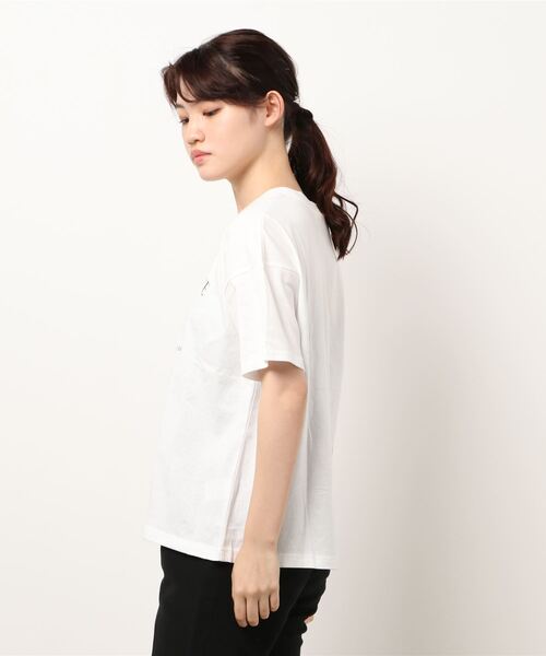 Adoon plain（アドーンプレーン）の「【華奢見え！】アソートプリントTシャツ（Tシャツ/カットソー・レディース・ホワイト/ネイビー/オフホワイト/オレンジ・FREE）」の6枚目の写真