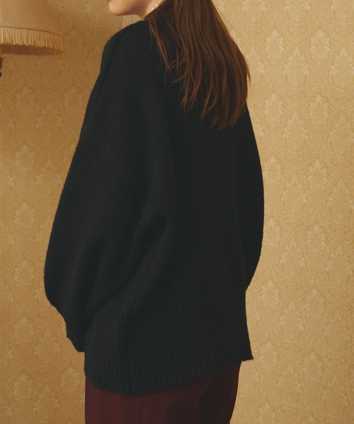 PURIL（ピュリル）の「【PURIL】刺繍ロゴモックネックボリュームニット（ニット/セーター・レディース・ブラック/ブラウン/ブルー/アイボリー・S/M）」の18枚目の写真