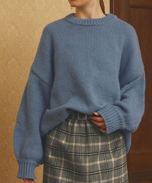 PURIL（ピュリル）の「【PURIL】刺繍ロゴモックネックボリュームニット（ニット/セーター・レディース・ブラック/ブラウン/ブルー/アイボリー・S/M）」の8枚目の写真