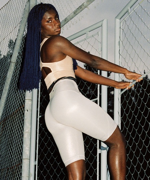 adidas by Stella McCartney(アディダスバイステラマッカートニー)の「【adidas by Stella McCartney】 シャイニー トレーニング クロップトップ(Tシャツ/カットソー・レディース・ピンク/ベージュ系その他/レッド・MEDIUM/LARGE/X-LARGE/SMALL/XX-LARGE)」の17枚目の写真