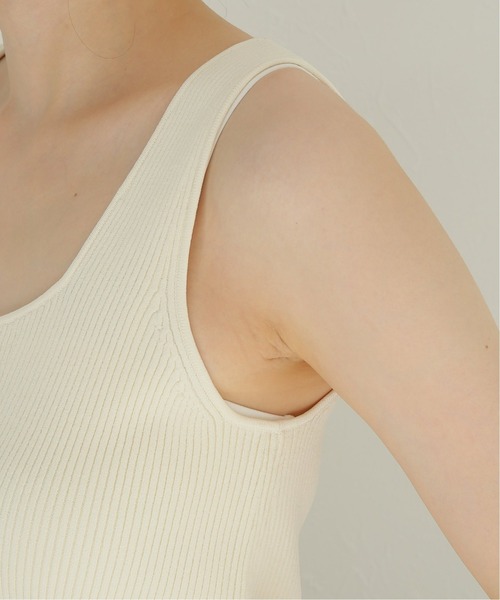 Noble（ノーブル）の「ソフトスクエアーネックニットタンク◆（ニット/セーター・レディース・ブラック/ホワイト/ベージュ・FREE）」の9枚目の写真