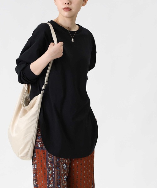 HONEYSUCKLE ROSE（ハニーサックルローズ）の「【HONEYSUCKLE ROSE】ラウンドビッグシルエットロンT（Tシャツ/カットソー・レディース・ライトブラウン/ホワイト/ブラック・M/L/S）」の21枚目の写真