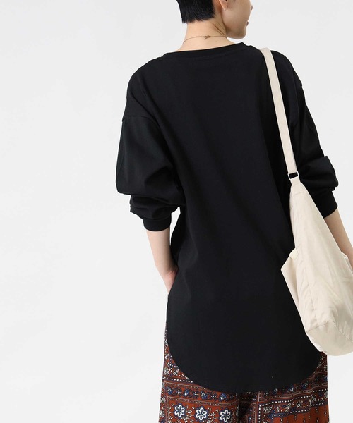 HONEYSUCKLE ROSE（ハニーサックルローズ）の「【HONEYSUCKLE ROSE】ラウンドビッグシルエットロンT（Tシャツ/カットソー・レディース・ライトブラウン/ホワイト/ブラック・M/L/S）」の22枚目の写真