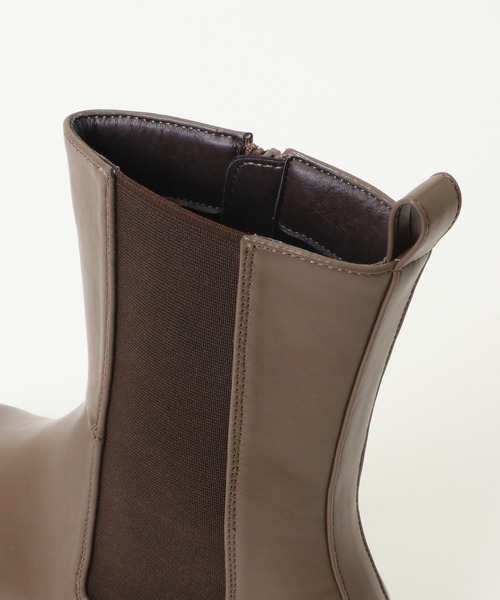 ikka（イッカ）の「ミドルサイドゴアタンクブーツ（ブーツ・レディース・ブラック/グレー/ベージュ・M/L）」の19枚目の写真