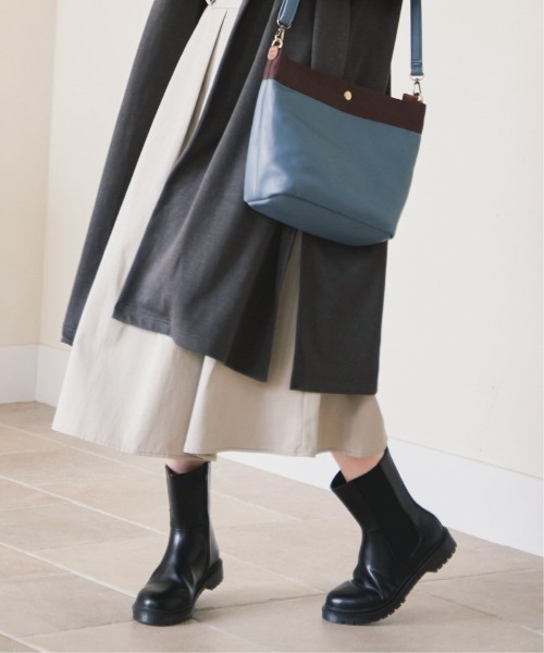 ikka（イッカ）の「ミドルサイドゴアタンクブーツ（ブーツ・レディース・ブラック/グレー/ベージュ・M/L）」の4枚目の写真