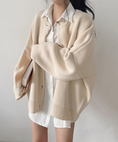 Diosfront（ディオスフロント）の「ボリュームスリーブビックシルエットカーディガン（カーディガン/ボレロ・レディース・ライトブルー/ブラック/ベージュ/ライトパープル/ネイビー/グレー/モカ/カーキ・FREE）」の11枚目の写真