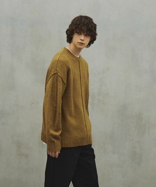 ＪＵＧＬＡＮＳ（ユグランス）の「Revo.　5G ABヤーンリンキングクルーネックニット（ニット/セーター・メンズ・カーキ/ブラック/ホワイト/ベージュ・M/L）」の8枚目の写真