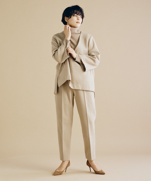 CLEARIMPRESSION (クリアインプレッション)の「圧縮ウール タックテーパードパンツ【セットアップ対応】(その他パンツ・レディース・パープル/アイボリー/キャメル・9号/7号)」の12枚目の写真