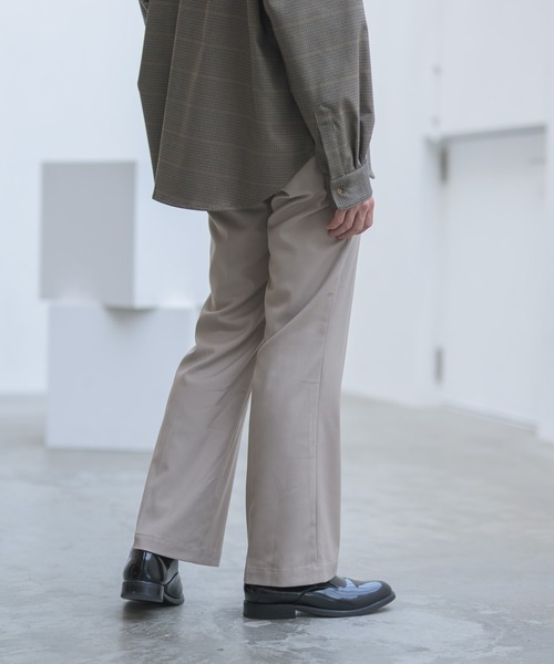 CASPER JOHN(キャスパージョン)の「Flare Slacks/フレアスラックス(スラックス・メンズ・ブラウン/ライトベージュ/ブラック/ネイビー・マルチサイズ)」の10枚目の写真