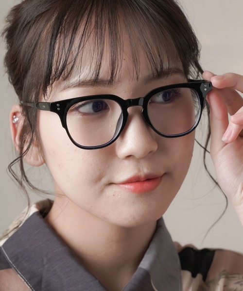 SPINNS（スピンズ）の「ウェリントンタイプ伊達眼鏡（メガネ・メンズ・ブラック/ブラウン・ONESIZE）」の17枚目の写真