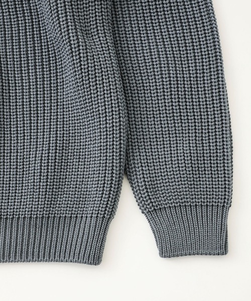 BATONER（バトナー）の「STUDIOUS別注 シグネチャークルーネックニット/EX.SIGNATURE CREW NECK（ニット/セーター・メンズ・ダークブラウン/ライトブルーグレー・3/1/2）」の9枚目の写真