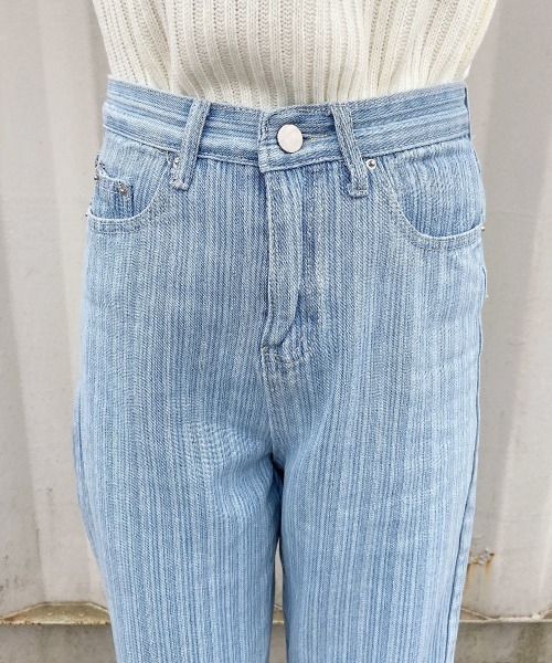 esutoreja(エストレジャ)の「ストライプデザインデニム(デニムパンツ・レディース・ライトブルー/ブルー・S/M)」の15枚目の写真