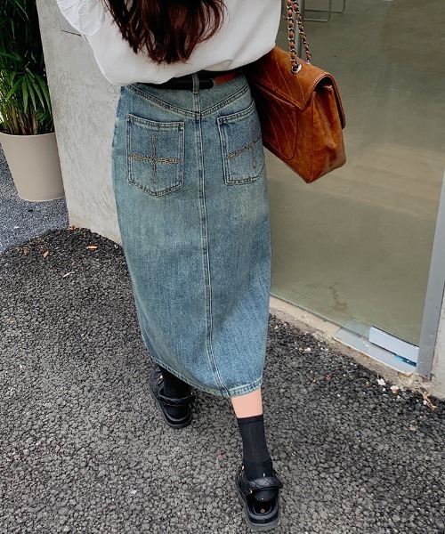 Mayree(メイリー)の「【Mayree】レトロハイウエストAラインデニムスカート 2021AW(デニムスカート・レディース・ブルー・MEDIUM/SMALL)」の8枚目の写真