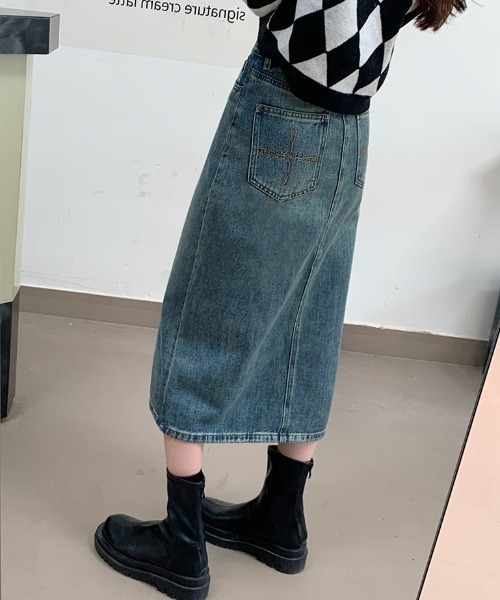 Mayree(メイリー)の「【Mayree】レトロハイウエストAラインデニムスカート 2021AW(デニムスカート・レディース・ブルー・MEDIUM/SMALL)」の16枚目の写真
