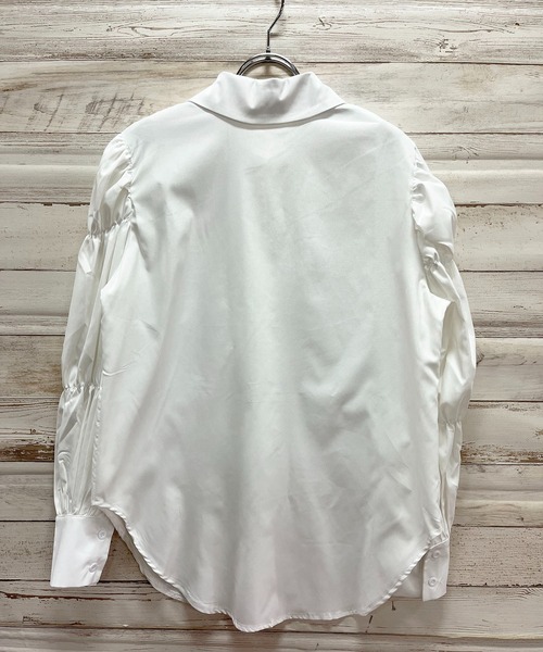 Jewelobe(ジュエローブ)の「シャーピーカラーギャザースリーブシャツ(シャツ/ブラウス・レディース・ホワイト/ブラック・FREE)」の7枚目の写真