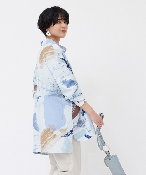 JETSET SOLO PLUS （ジェットセットソロプラス）の「アクションペインティング シャツチュニック（シャツ/ブラウス・レディース・ブルー/アイボリー・FREE）」の4枚目の写真