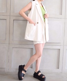 moment+ | コットンリネンセットアップ（ダブルテーラードジレベスト＆ショートパンツ）(セットアップ)