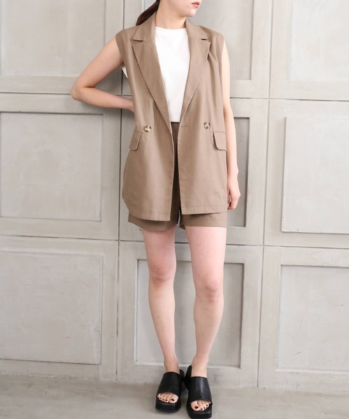 moment+(モーメントプラス)の「コットンリネンセットアップ(ダブルテーラードジレベスト&ショートパンツ)(セットアップ・レディース・ベージュ/カーキ/モカ/ナチュラル・M)」の7枚目の写真