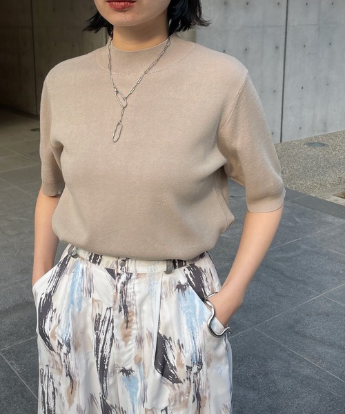 &g'aime(アンジェム)の「【&g’aime】ハイネックハーフスリーブニット(ニット/セーター・レディース・ホワイト/ブラック/グレー/ブルー/グレイッシュベージュ・FREE)」の7枚目の写真