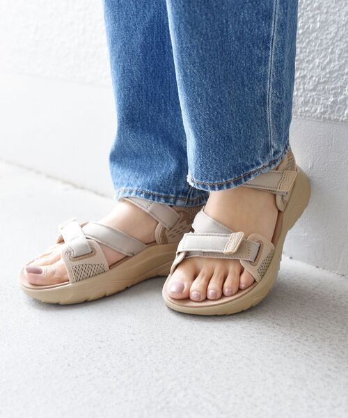 Teva(テバ)の「Teva:ZYMIC◆(サンダル・レディース・ブラック/ベージュ・50/80/70/60)」の4枚目の写真
