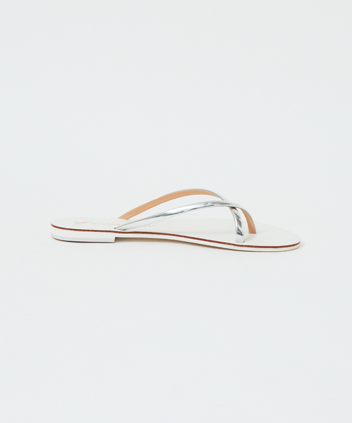 NICOLAS LAINAS（ニコラスライナス）の「NICOLAS LAINAS クロスストラップサンダル（サンダル・レディース・シルバー/ゴールド・37/38/36/35）」の7枚目の写真