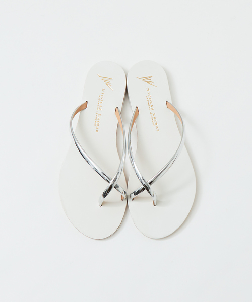 NICOLAS LAINAS（ニコラスライナス）の「NICOLAS LAINAS クロスストラップサンダル（サンダル・レディース・シルバー/ゴールド・37/38/36/35）」の22枚目の写真