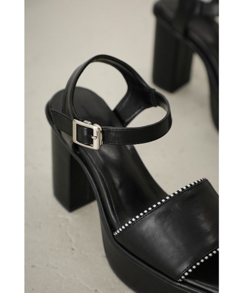 AZUL by moussy(アズールバイマウジー)の「DIAGONAL STRIPES SANDALS/ダイアゴナルストライプサンダル(サンダル・レディース・ブラック/ブラウン・SMALL/MEDIUM/LARGE)」の6枚目の写真