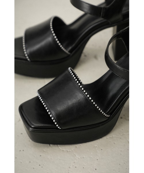 AZUL by moussy(アズールバイマウジー)の「DIAGONAL STRIPES SANDALS/ダイアゴナルストライプサンダル(サンダル・レディース・ブラック/ブラウン・SMALL/MEDIUM/LARGE)」の7枚目の写真