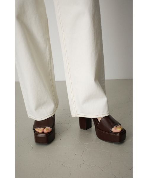 AZUL by moussy(アズールバイマウジー)の「DIAGONAL STRIPES SANDALS/ダイアゴナルストライプサンダル(サンダル・レディース・ブラック/ブラウン・SMALL/MEDIUM/LARGE)」の14枚目の写真