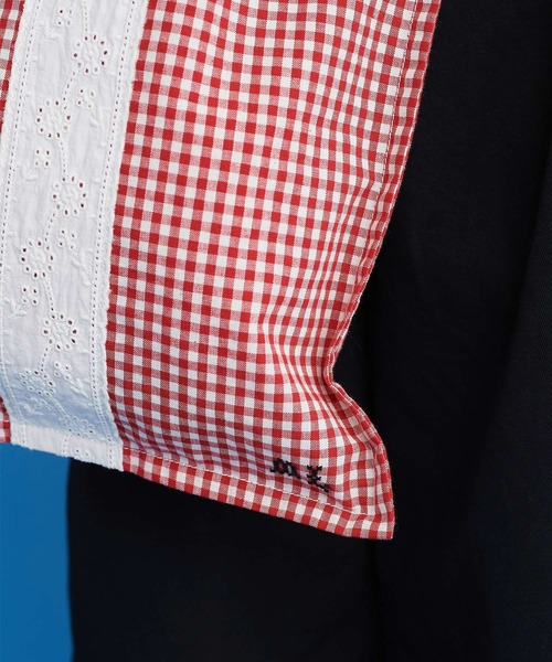 Malle(マル)の「malle ギンガムパッチワーク 刺繍バッグ(トートバッグ・レディース・ブラック/レッド・FREE)」の7枚目の写真