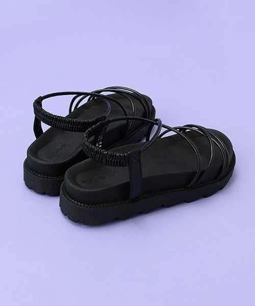 LOVETOXIC（ラブトキシック）の「ナローストラップサンダル（スニーカー・キッズ・アイボリー/ピンク/ブラック・M/S/L）」の6枚目の写真