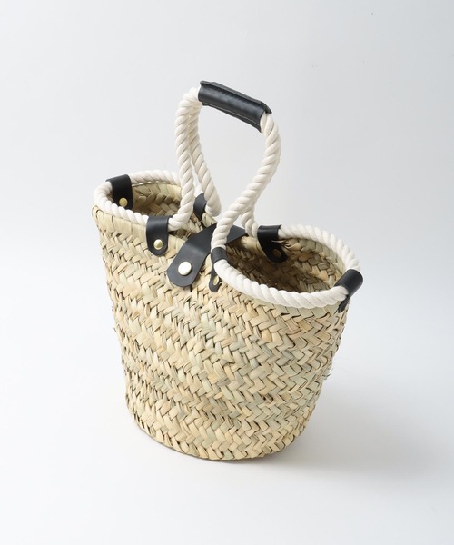 Jines（ジネス）の「【ATELIER BRUGGE】ヤシの葉×コットンロープ×牛革カゴバッグ（かごバッグ・レディース・ブラック/キャメル・FREE）」の11枚目の写真