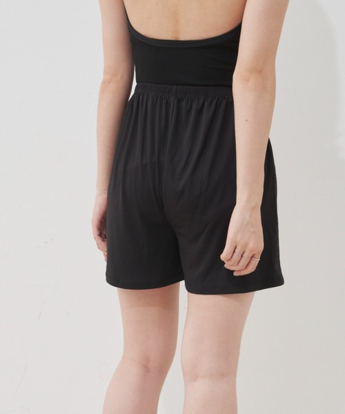 VANNIE U(ヴァニーユー)の「キャミペチインナーセット カップ付きキャミソール/ショートぺチパンツ(キャミソール・レディース・ブラック/ベージュ・FREE)」の10枚目の写真