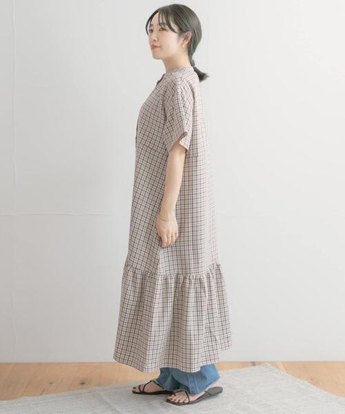 ITEMS URBANRESEARCH（アイテムズ アーバンリサーチ）の「バンドカラーチェックワンピース（ワンピース・レディース・ネイビー/ブラウン/グリーン・FREE）」の7枚目の写真