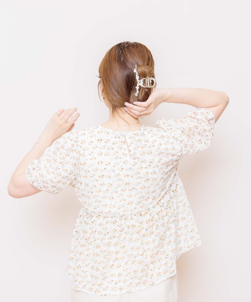 flower(フラワー)の「ビーブルームブラウス(シャツ/ブラウス・レディース・ホワイト/カーキ・FREE)」の4枚目の写真