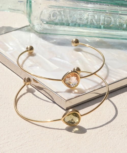 Phoebe(フィービィー)の「ワンポイントストーンバングル(バングル/リストバンド・レディース・ピンク/グリーン・FREE)」の6枚目の写真