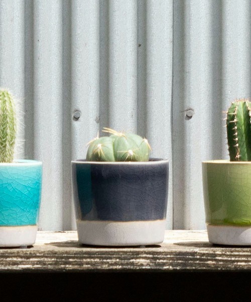 DULTON(ダルトン)の「COLOR GLAZED POT COVER /カラー グレイズド ポット カバー(フラワーベース・メンズ・ライトパープル/ライトグリーン/イエロー/ブラウン/ネイビー/ターコイズブルー/バイオレット/アイボリー/オレンジ/ライム・FREE)」の8枚目の写真