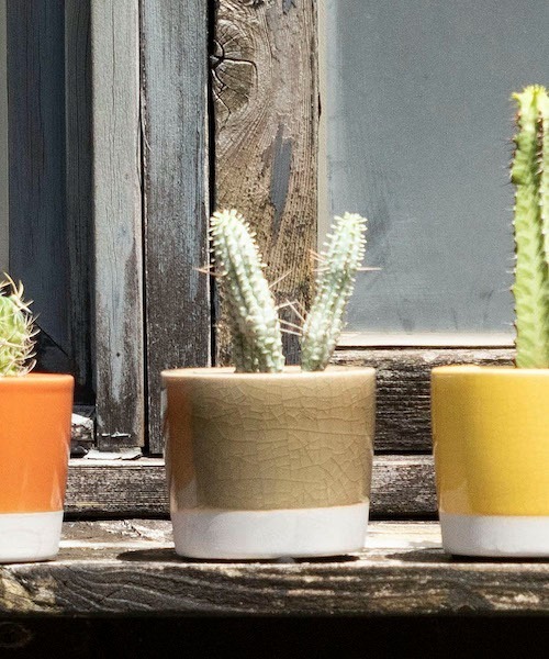 DULTON(ダルトン)の「COLOR GLAZED POT COVER /カラー グレイズド ポット カバー(フラワーベース・メンズ・ライトパープル/ライトグリーン/イエロー/ブラウン/ネイビー/ターコイズブルー/バイオレット/アイボリー/オレンジ/ライム・FREE)」の3枚目の写真