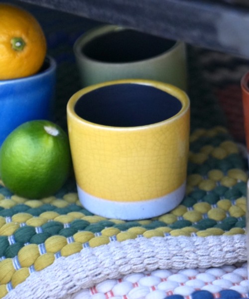 DULTON(ダルトン)の「COLOR GLAZED POT COVER /カラー グレイズド ポット カバー(フラワーベース・メンズ・ライトパープル/ライトグリーン/イエロー/ブラウン/ネイビー/ターコイズブルー/バイオレット/アイボリー/オレンジ/ライム・FREE)」の9枚目の写真